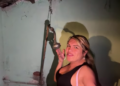 Wendy en la regadera