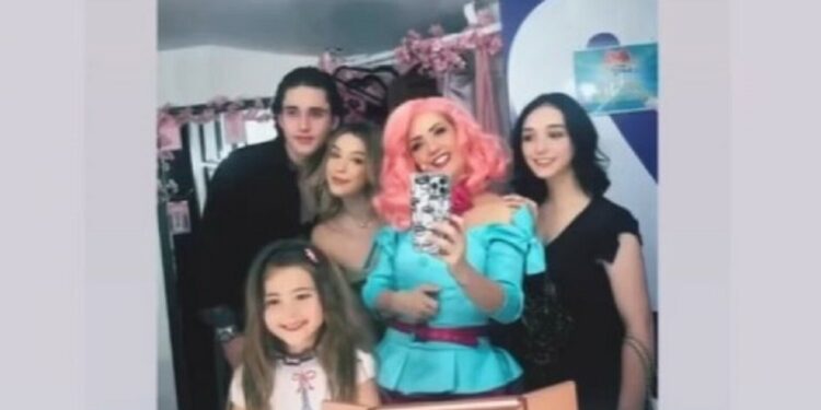 El novio de Mía Rubín ya convive en familia con Andrea Legarreta, ve las fotos