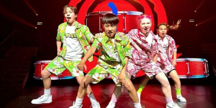 Kidz Bop adapta para niños los éxitos de Shakira, Miley Cyrus y Karol G