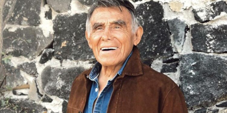 ellos son los hijos del fallecido actor, la más pequeña la tuvo a los 72 años
