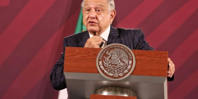 AMLO cancela conferencias mencionando a Xóchitl Gálvez.