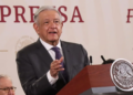 AMLO exige justicia y honestidad en la elección del rector de la UNAM.