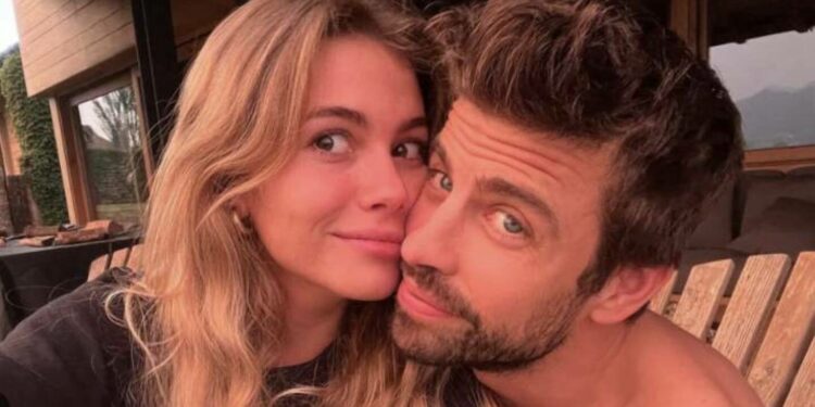 Shakira-ha-puesto-el-grito-en-el-cielo-al-enterarse-que-Gerard-Pique-encargó-a-sus-hijos-para-salir-con-Clara-Chía.jpg