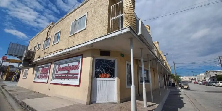 Detienen a cuatro por secuestro de migrantes.