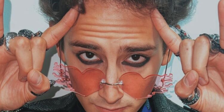 Emilio Osorio no ha logrado vender concierto para 200 fans