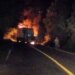 Enfrentamiento en Ocosingo causa incendio de autos.