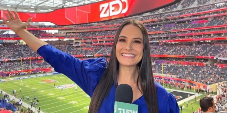Gina-Holguín-es-comentarista-deportiva-de-TUDN.jpg