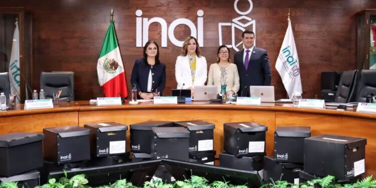 INAI reanuda sesiones tras pausa extensa.