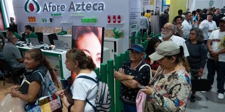 Inflación obstaculiza ahorro voluntario trabajadores Afore