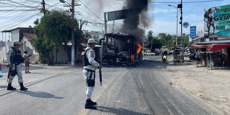 Jóvenes asaltados en viaje a Acapulco.