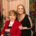 Lolita Ayala aparece en público con un bastón y tanque de oxígeno; su salud preocupa a fans