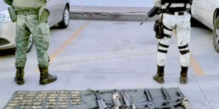 Material bélico confiscado en Tepetongo, Zacatecas.