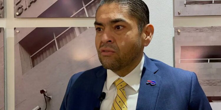 Presidente busca amparo para continuar