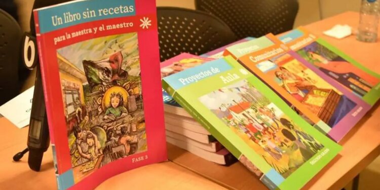 Rechazo del Gobierno federal al bloqueo en distribución de libros en Chihuahua