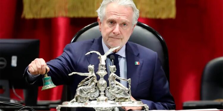 Santiago Creel deja la Cámara de Diputados.