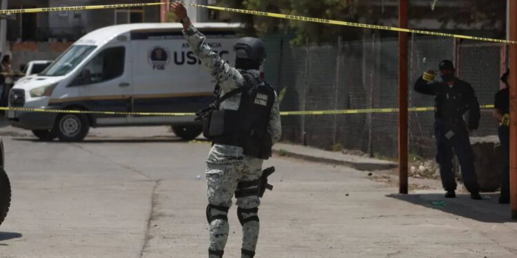 Tragedia en carretera de Michoacán: 5 muertos y 3 heridos