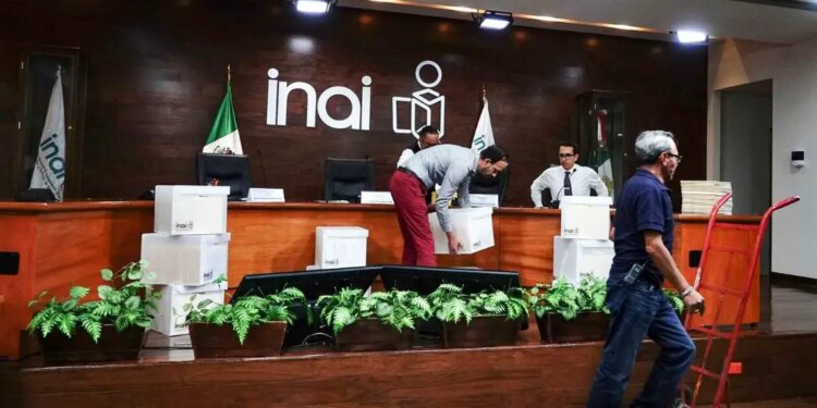 Ultimátum de tres días al Senado por INAI