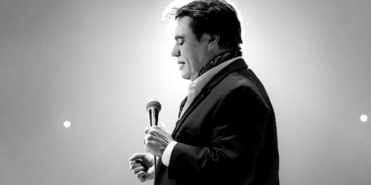 Una por una, estas son las 5 canciones más exitosas de Juan Gabriel