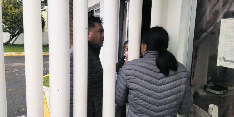 Viabilidad de exámenes del DIFEM para abuelos de Christopher.