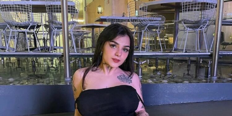¡Karely Ruiz regresó a la universidad! ¿Dejará de subir videos a OnlyFans?