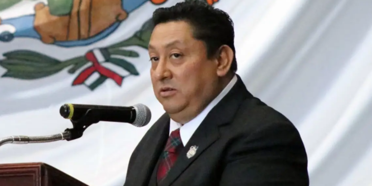 Admiten amparo de Uriel Carmona a incomunicación y desparición