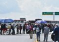 Bloqueo de autopista por desabasto de agua