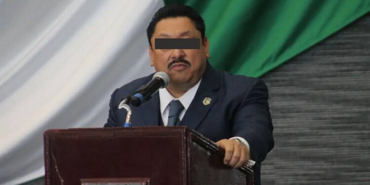 Libre Uriel Carmona por unos minutos; lo vuelven a detener