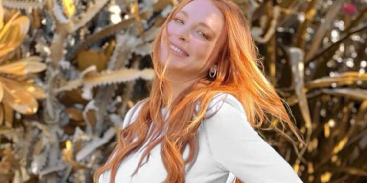 Lindsay Lohan posa en medio de su etapa de postparto y comparte una emotiva reflexión
