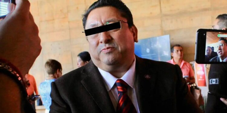 Mantienen prisión a Fiscal de Morelos por tortura.