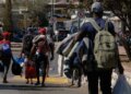 Migrantes localizados en tráiler en Cosamaloapan.