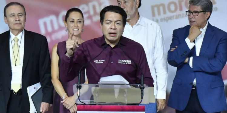 Morena en encrucijada por salida de Ebrard