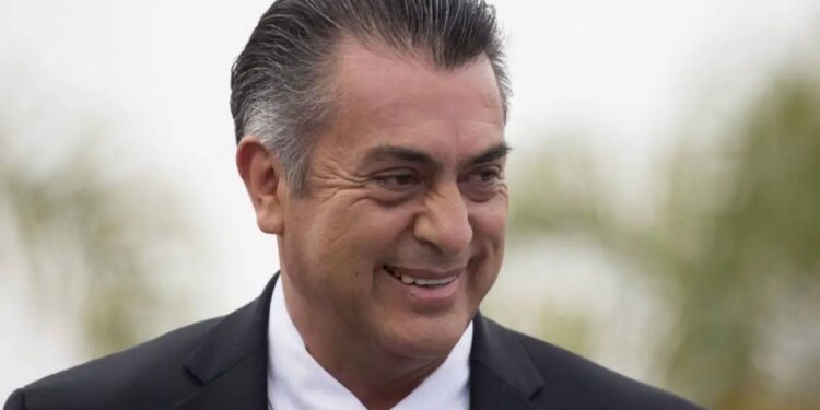 Multa a El Bronco por aportaciones irregulares