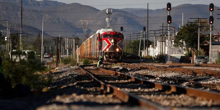 Porcentaje elevado de trenes detenidos en Ferromex