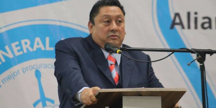 Uriel Carmona mantiene su cargo en Morelos