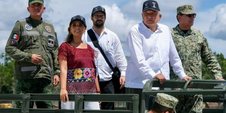 Visita de AMLO a Aeropuerto de Tulum
