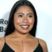 ¡Yalitza Aparicio paraliza las góndolas de Venecia con look de colegiala!