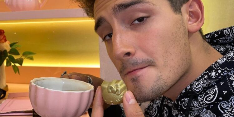 ¿Se bañaría de nuevo con su mamá? Esto dijo Emilio Osorio tras la polémica petición de Niurka