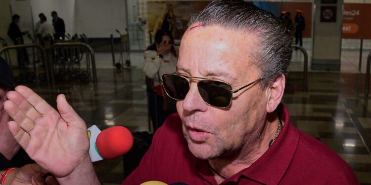 Alfredo Adame dice que el nacimiento de Michelle Salas fue 'anormal' y genera polémica