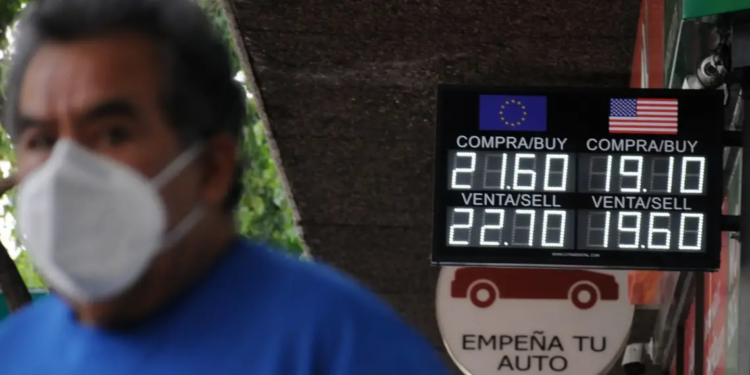 Aumenta remesas en México de enero a agosto