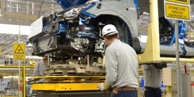 Aumento producción y exportación vehículos septiembre