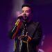 Captan a Luis Fonsi y su esposa en un concierto de Luis Miguel; así lo disfrutaron