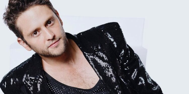 Christopher Uckermann protesta en pleno concierto de RBD