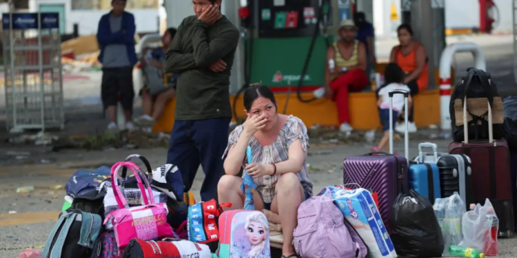 De Acapulco a CDMX: Turistas evacuados en 215 autobuses