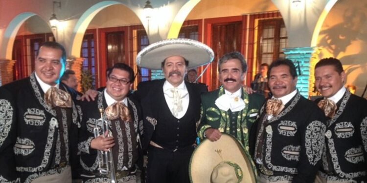 Diez canciones de Alberto Ángel 'El Cuervo' para recordar su legado en la música ranchera