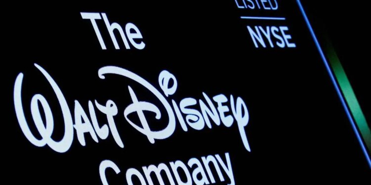 Disney: Demandas antimonopolio de consumidores.