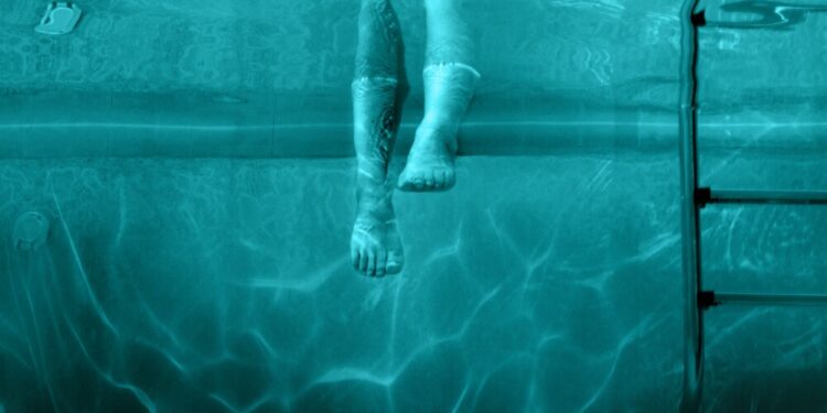 night-swim-NSM_Teaser1Sheet3_CMP355_RGB_1_rgb.jpg