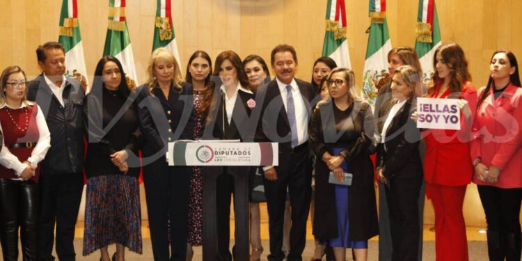 Gloria Trevi celebra reforma contra la trata de personas