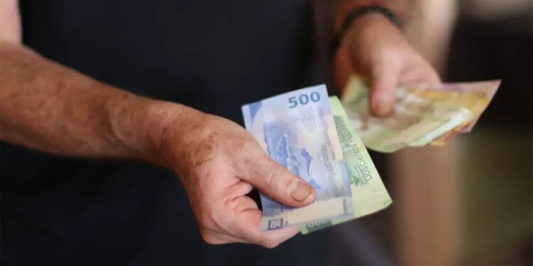 Inflación baja a 4.45% en septiembre.