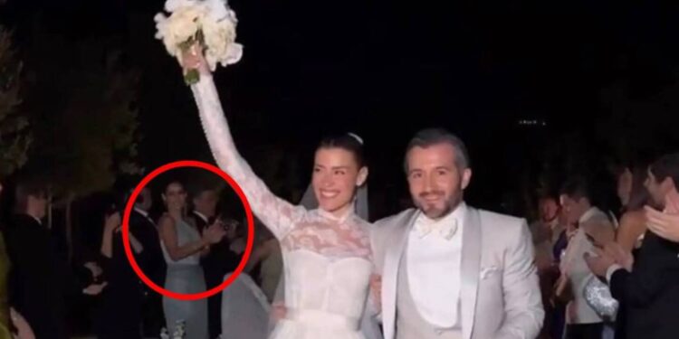 Luis Miguel bailó con Michelle Salas en su boda