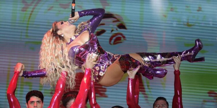 ¡Hizo un 'Pedro Sola'! Wendy Guevara se equivoca de marca y las redes sociales no la perdonan